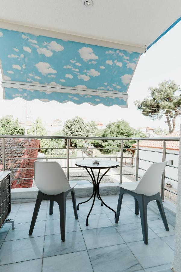 Blue And White Luxury Suites Nea Kallikrateia Zewnętrze zdjęcie