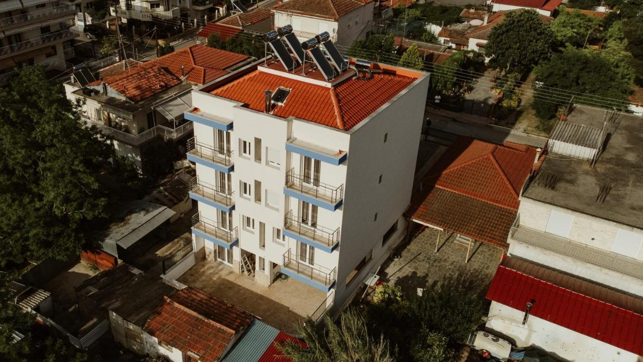 Blue And White Luxury Suites Nea Kallikrateia Zewnętrze zdjęcie