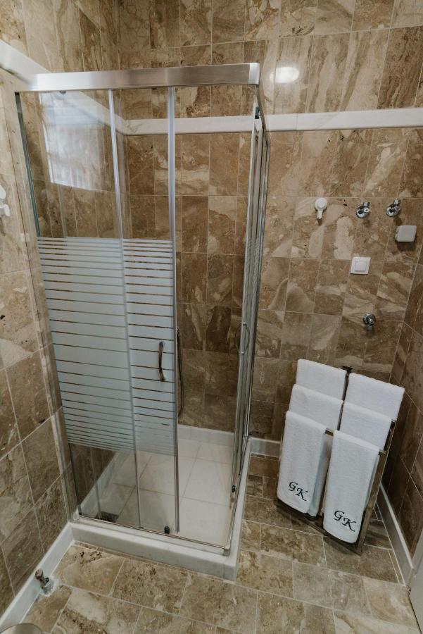 Blue And White Luxury Suites Nea Kallikrateia Zewnętrze zdjęcie
