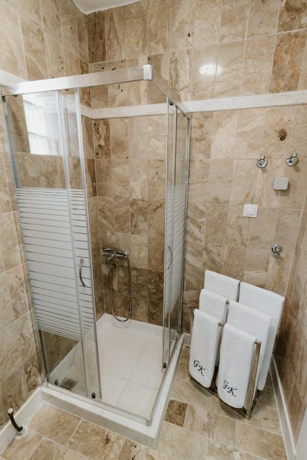 Blue And White Luxury Suites Nea Kallikrateia Zewnętrze zdjęcie